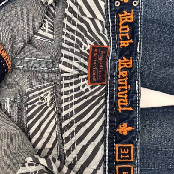 Women’s rock revival jeans like new - Picture 4 of 7